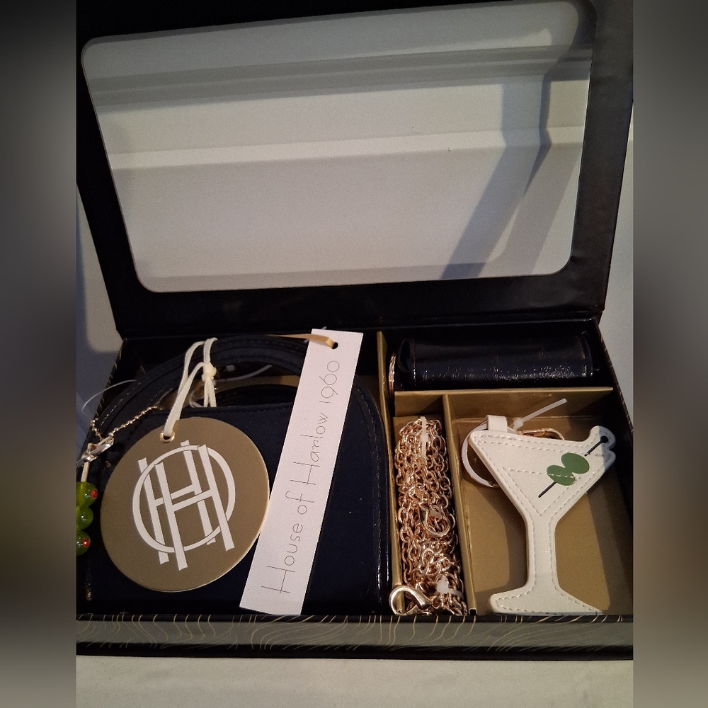 House of Harlow1960, 3 In 1 Martini Set Cardcase Bag & Accessories - Picture 2 of 7